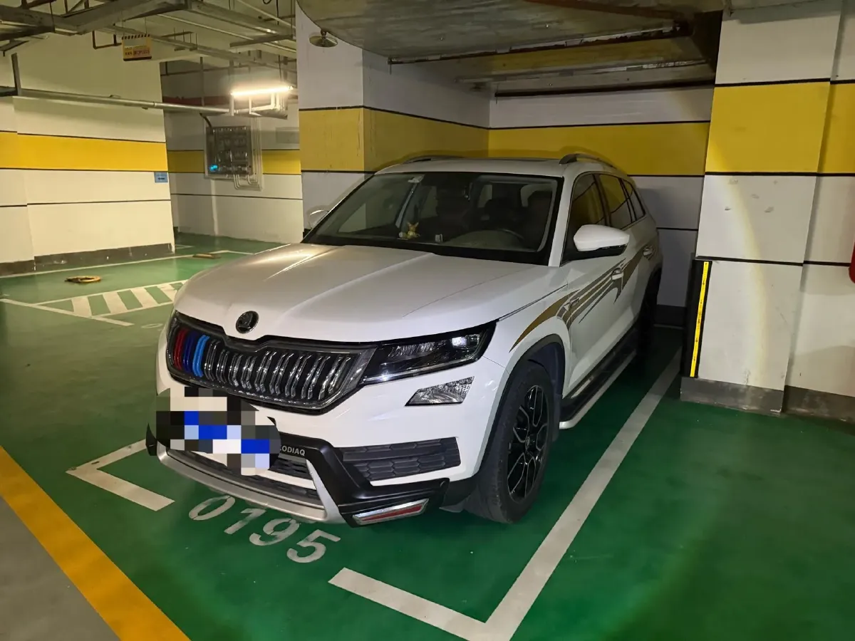 2018 Skoda Kodiak 2.0T 186HP L4 7DCT,autocango,china used car exporter,china ev exporter,chinese used car exporter,chinese used ev exporter