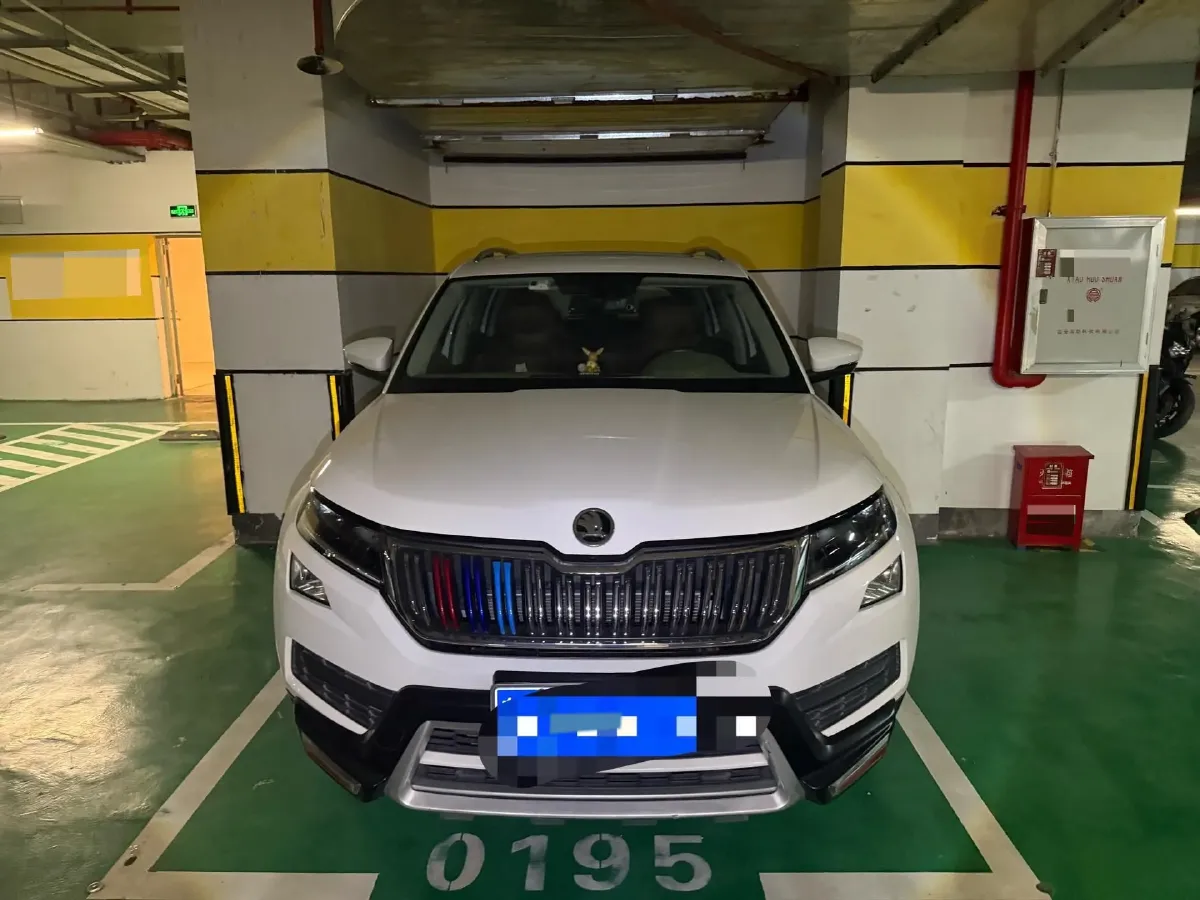2018 Skoda Kodiak 2.0T 186HP L4 7DCT,autocango,china used car exporter,china ev exporter,chinese used car exporter,chinese used ev exporter
