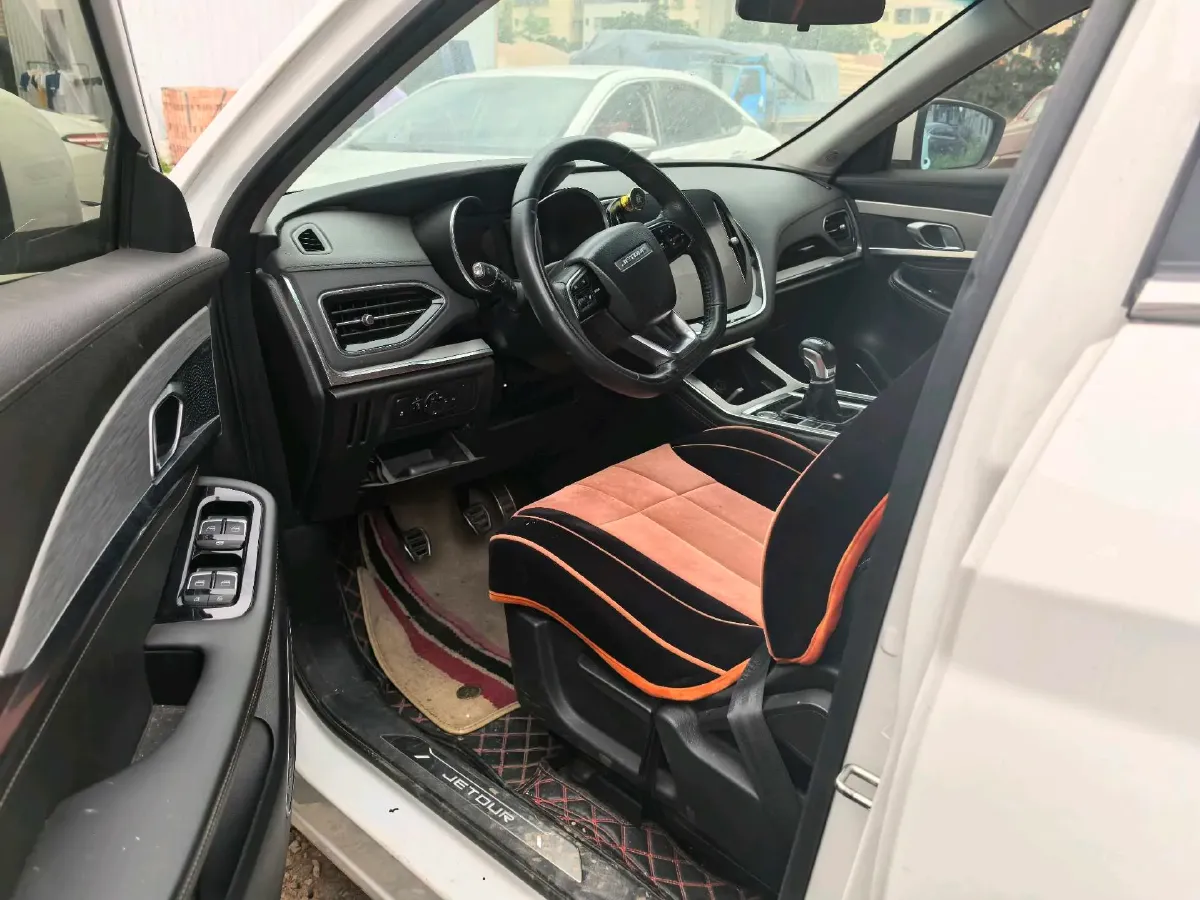 2020 Jetour X70 1.5T 156HP L4 6MT,autocango,china used car exporter,china ev exporter,chinese used car exporter,chinese used ev exporter