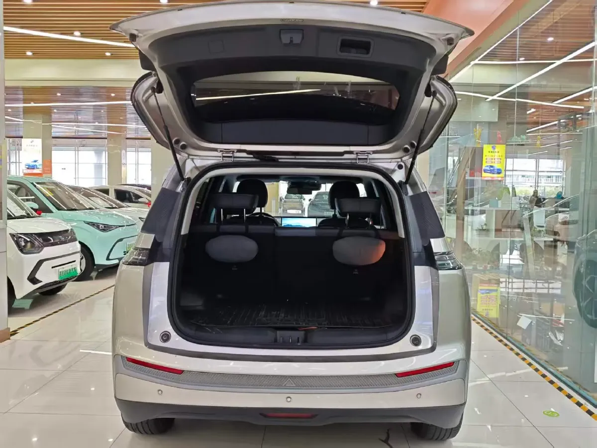 2023 MAXUS Interstellar 2.0T 261HP L4 8AT,autocango,china used car exporter,china ev exporter,chinese used car exporter,chinese used ev exporter