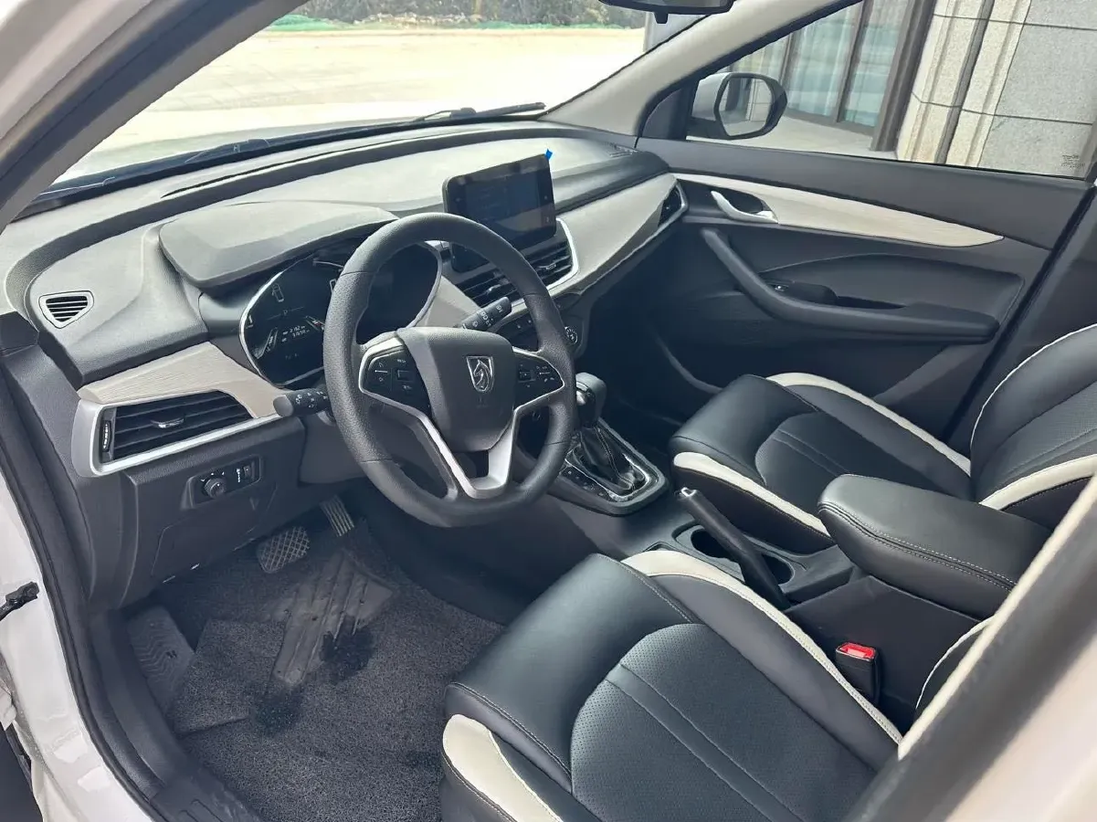 2019 BaoJun 360 1.5L 105HP L4 CVT,autocango,china used car exporter,china ev exporter,chinese used car exporter,chinese used ev exporter