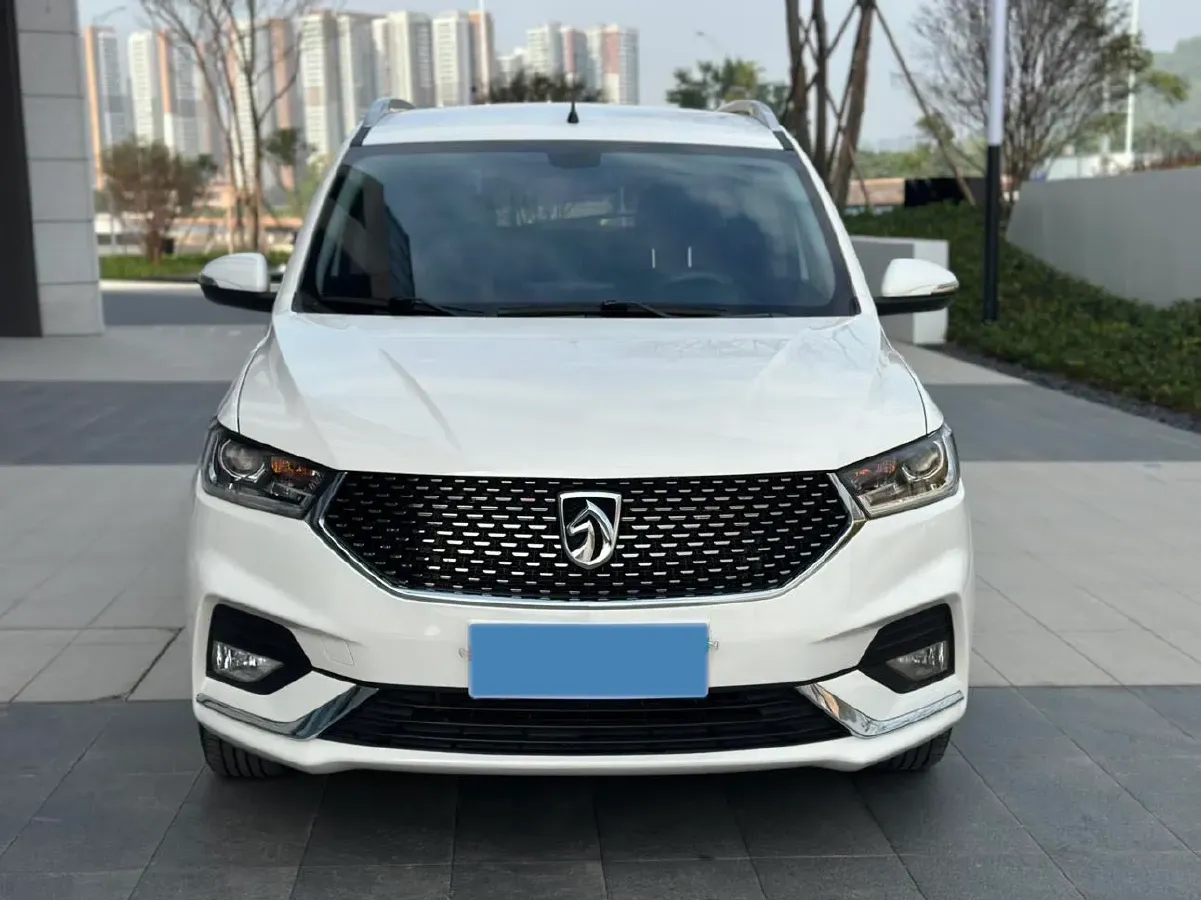 2019 BaoJun 360 1.5L 105HP L4 CVT,autocango,china used car exporter,china ev exporter,chinese used car exporter,chinese used ev exporter