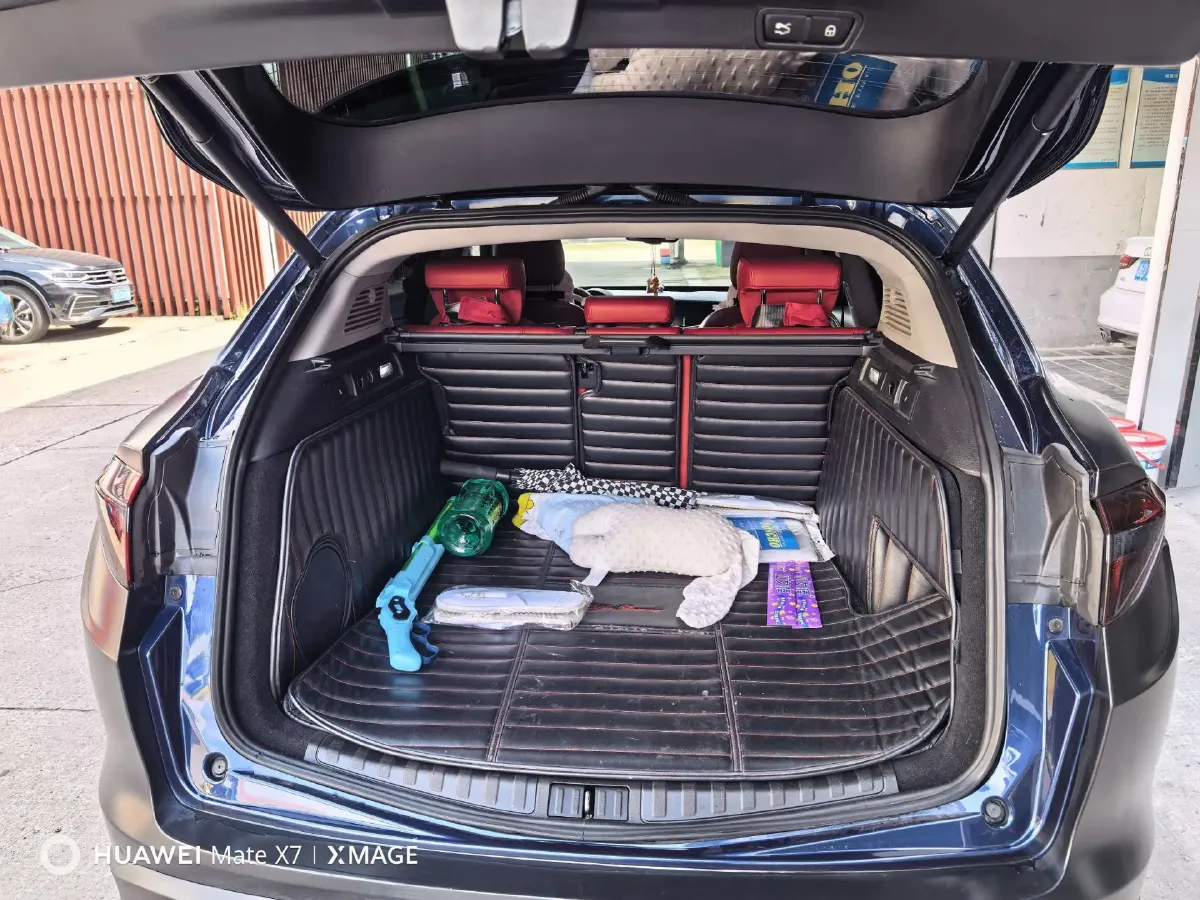 2017 Alfa Romeo Stelvio 2.0T 280HP L4 8AT,autocango,china used car exporter,china ev exporter,chinese used car exporter,chinese used ev exporter