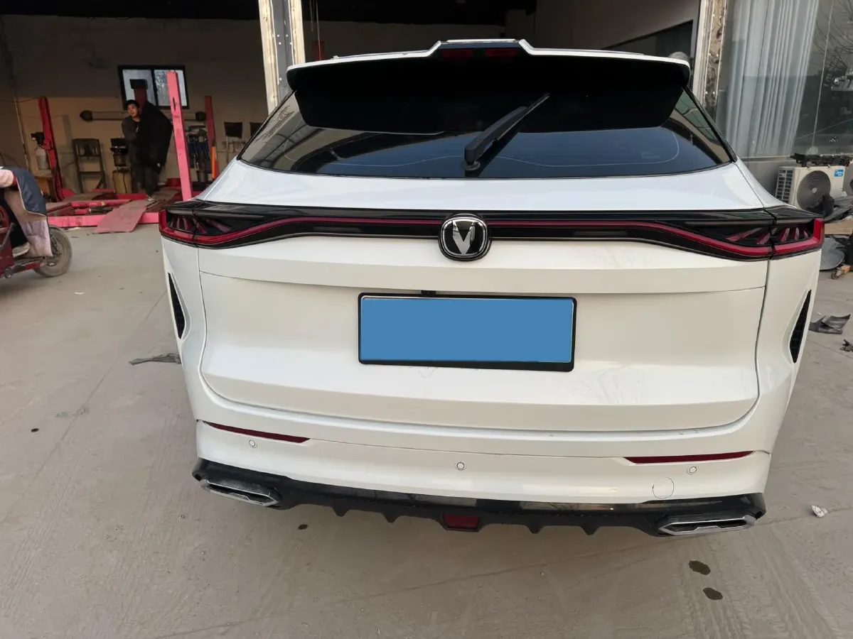 2025 ChangAn UNI-Z 1.5L 98HP L4 E-CVT PHEV 18.4KWH,autocango,china used car exporter,china ev exporter,chinese used car exporter,chinese used ev exporter