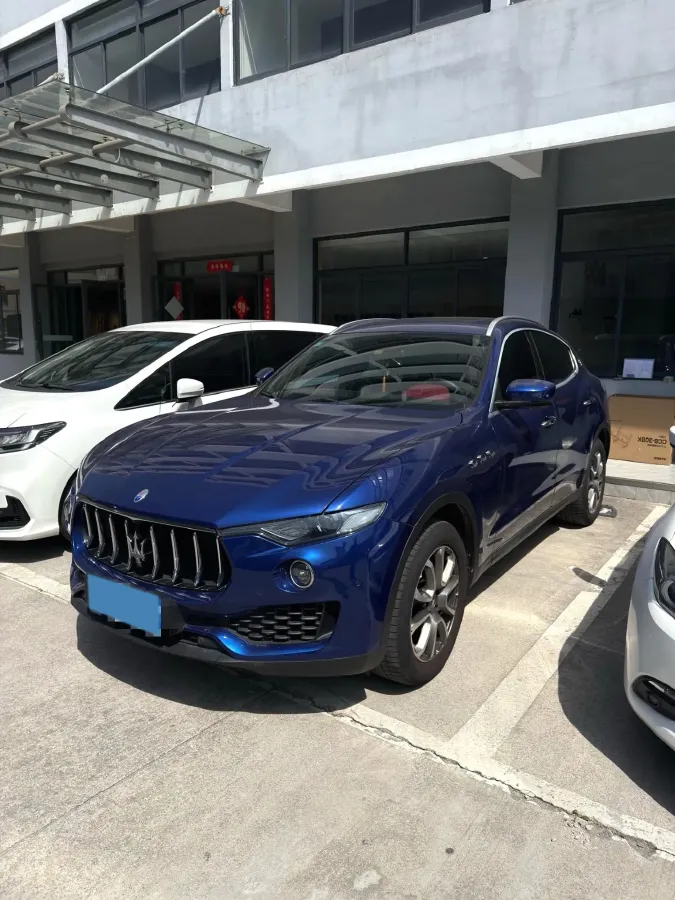 2018 Jaguar XJ 3.0T 340HP V6 8AT,autocango,china used car exporter,china ev exporter,chinese used car exporter,chinese used ev exporter