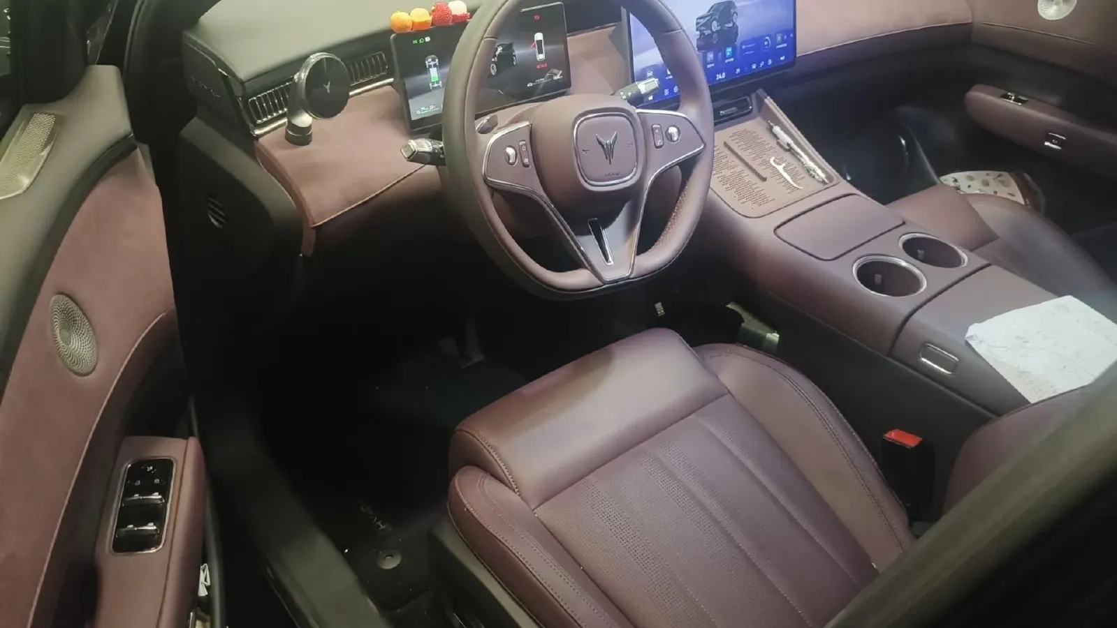 2025 Voyah FREE REEV 129HP REEV,autocango,china used car exporter,china ev exporter,chinese used car exporter,chinese used ev exporter