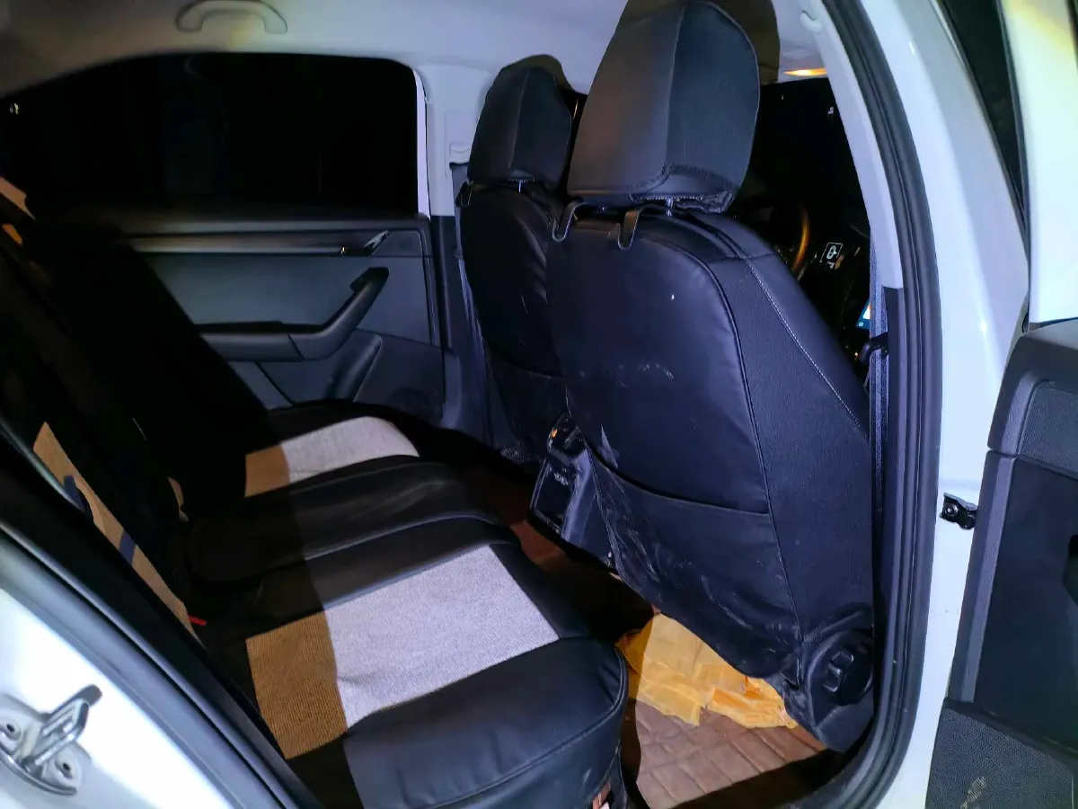 2021 Skoda Octavia 1.5L 113HP L4 6AT,autocango,china used car exporter,china ev exporter,chinese used car exporter,chinese used ev exporter