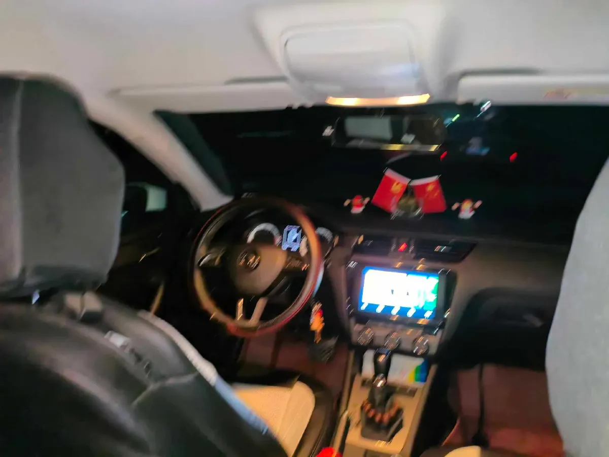 2021 Skoda Octavia 1.5L 113HP L4 6AT,autocango,china used car exporter,china ev exporter,chinese used car exporter,chinese used ev exporter