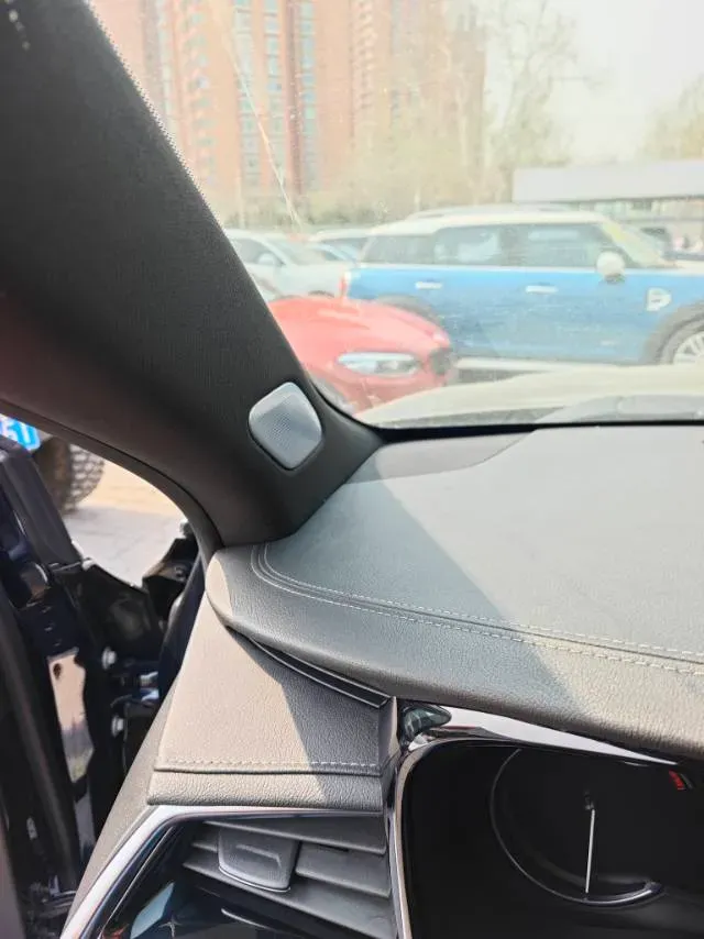 2022 Cadillac XT6 2.0T 237HP L4 9AT,autocango,china used car exporter,china ev exporter,chinese used car exporter,chinese used ev exporter