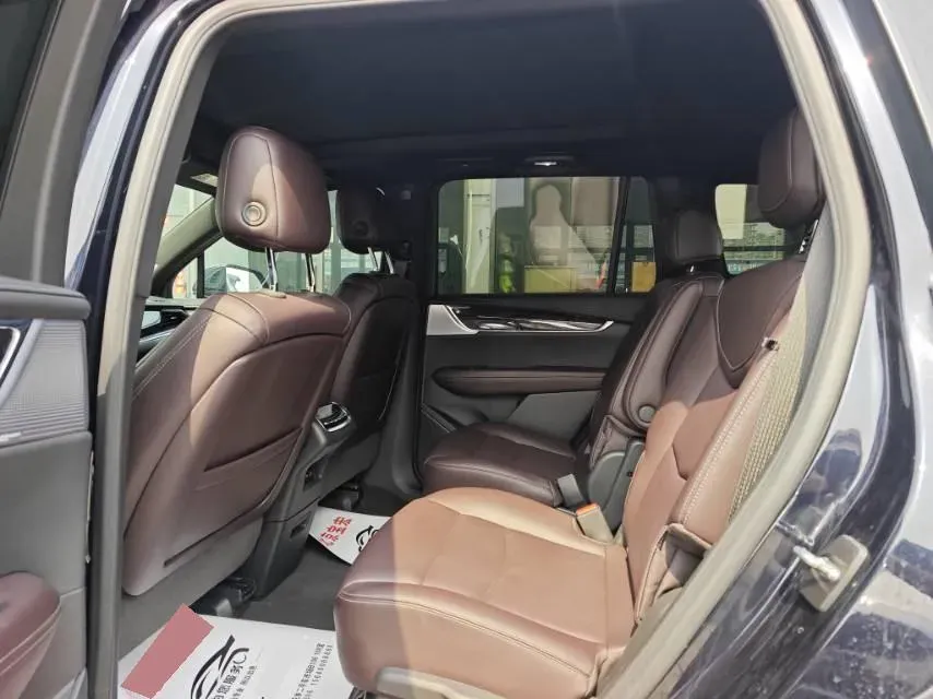 2022 Cadillac XT6 2.0T 237HP L4 9AT,autocango,china used car exporter,china ev exporter,chinese used car exporter,chinese used ev exporter