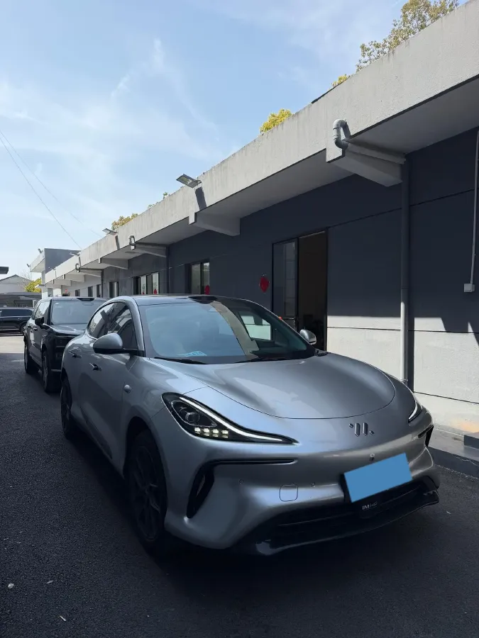 2023 IM LS6 BEV 71KWH,autocango,china used car exporter,china ev exporter,chinese used car exporter,chinese used ev exporter