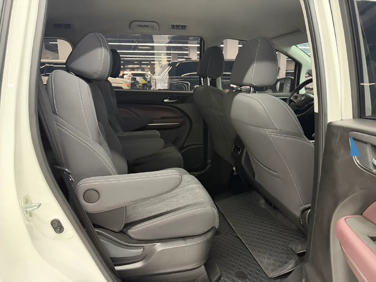 2021 GAC Trumpchi M6 1.5T 169HP L4 7DCT,autocango,china used car exporter,china ev exporter,chinese used car exporter,chinese used ev exporter