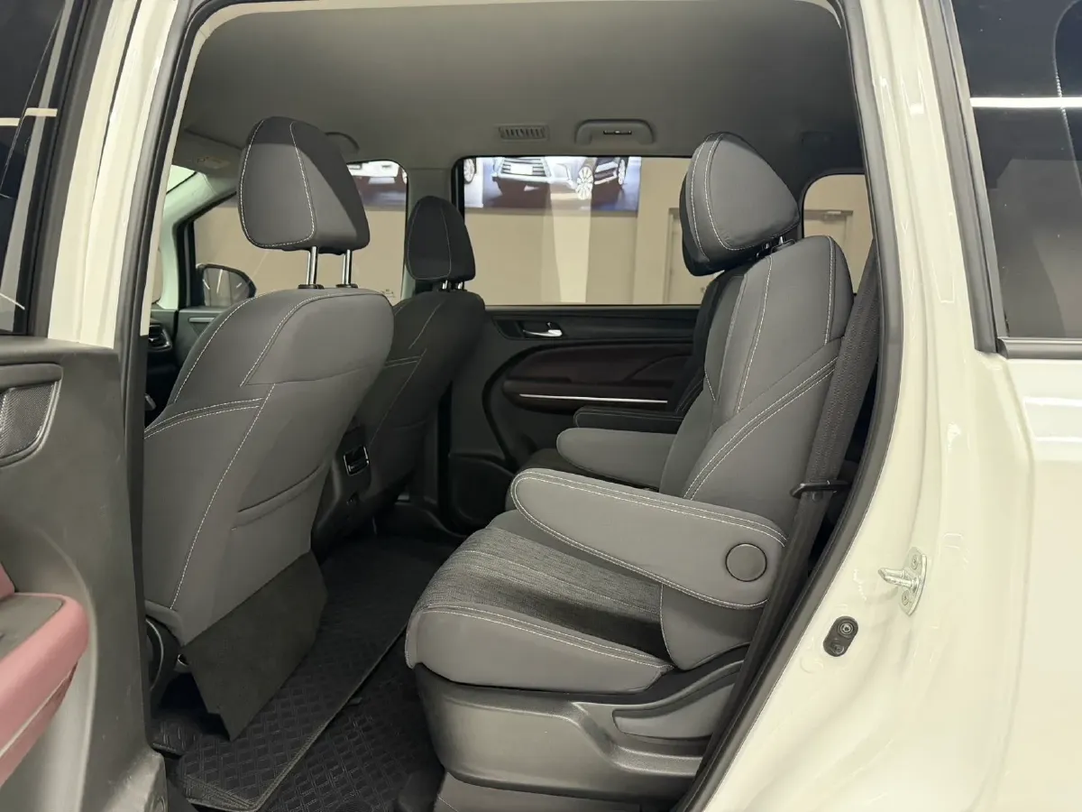 2021 GAC Trumpchi M6 1.5T 169HP L4 7DCT,autocango,china used car exporter,china ev exporter,chinese used car exporter,chinese used ev exporter