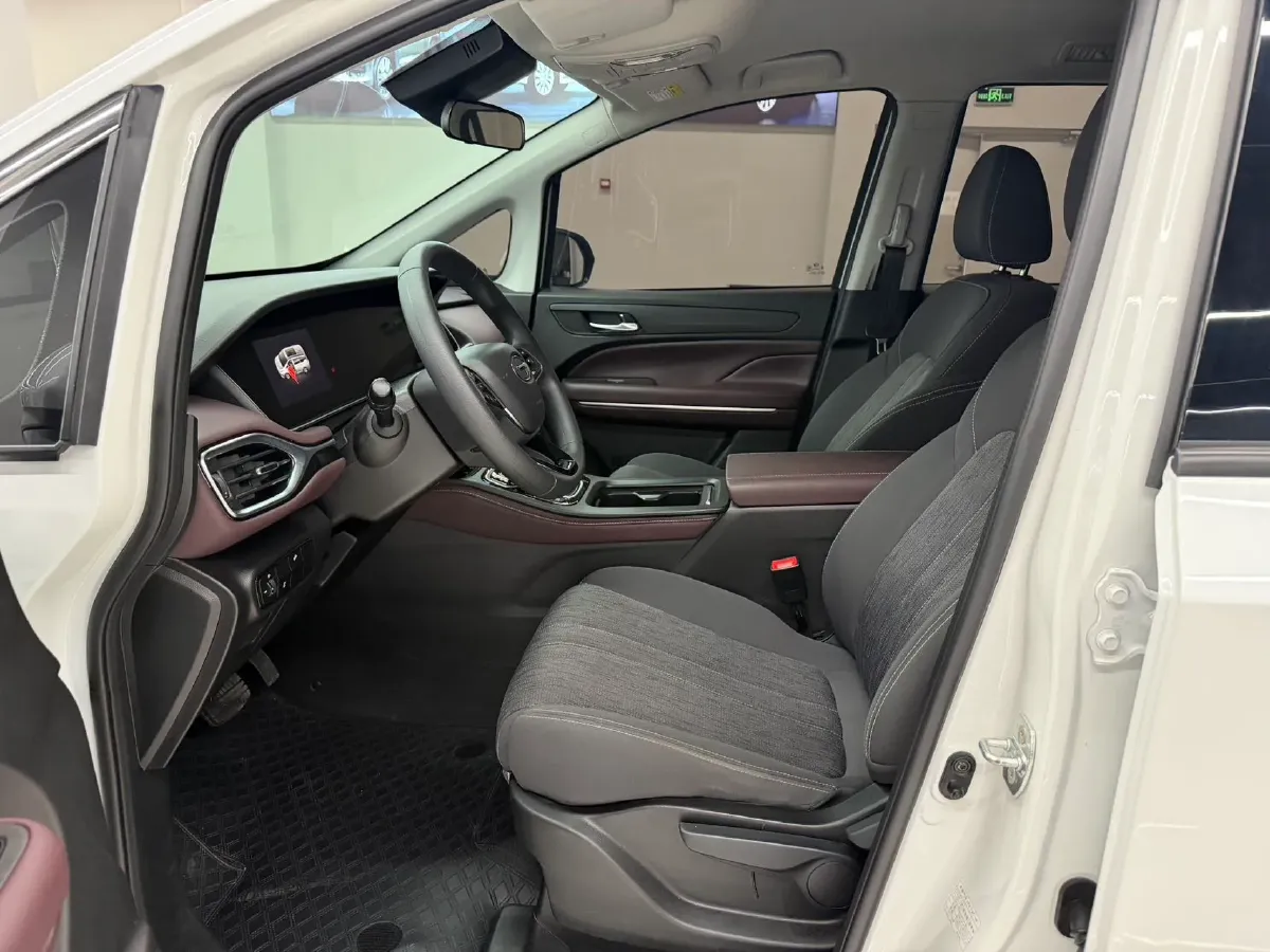 2021 GAC Trumpchi M6 1.5T 169HP L4 7DCT,autocango,china used car exporter,china ev exporter,chinese used car exporter,chinese used ev exporter