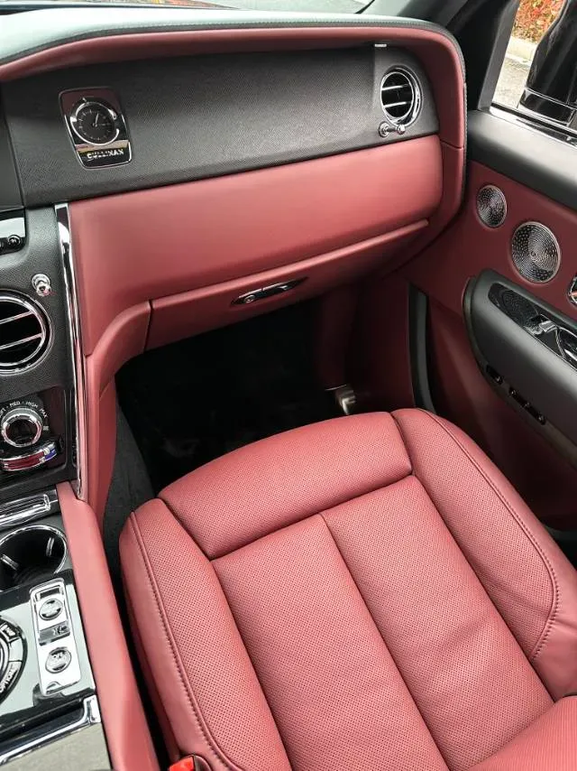 2024 Rolls-Royce Cullinan 6.7T 571HP V12 8AT,autocango,china used car exporter,china ev exporter,chinese used car exporter,chinese used ev exporter