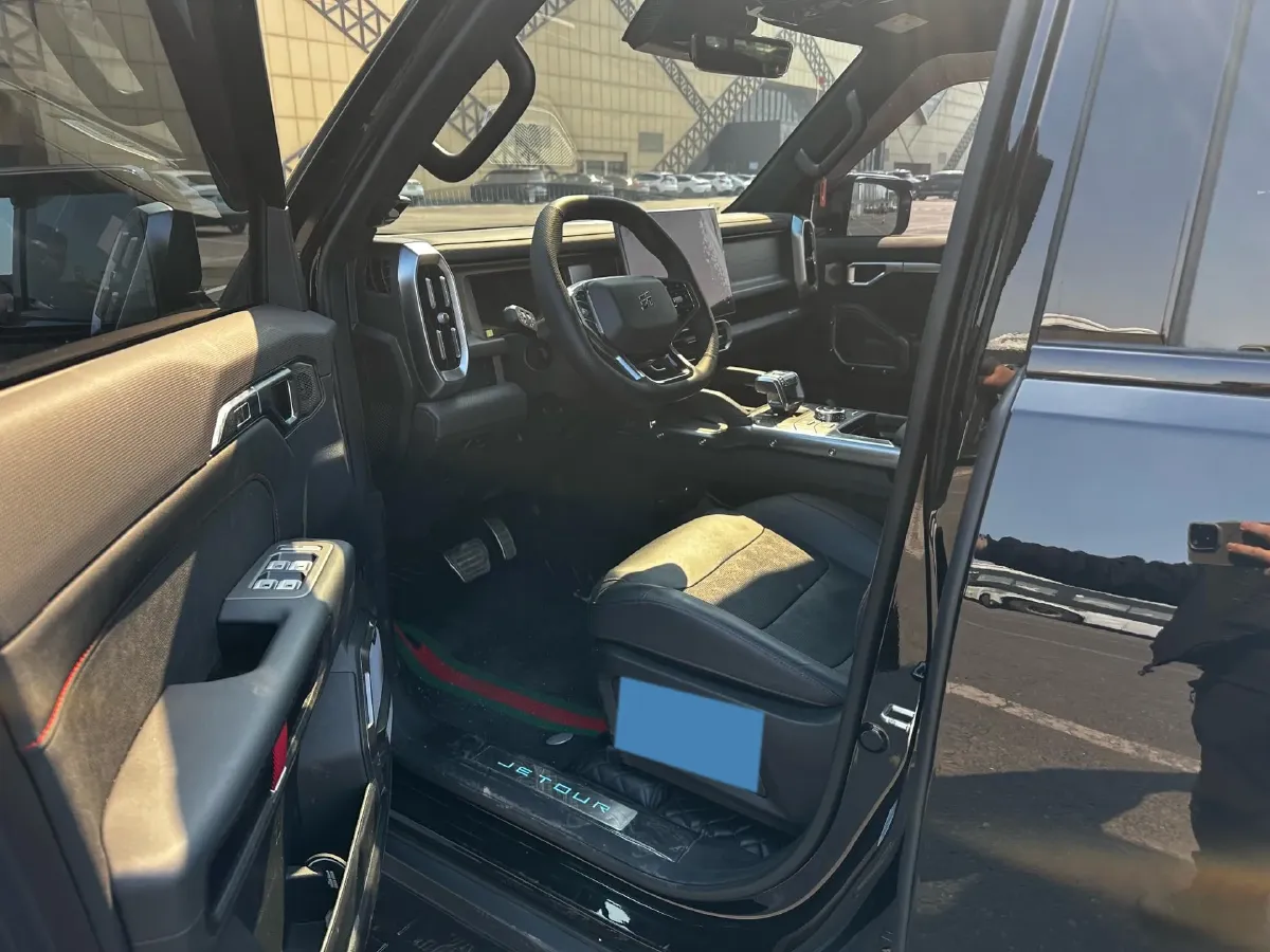 2024 Jetour ShanHai TravellerC-DM 1.5T 156HP L4 3DHT PHEV 43.24KWH,autocango,china used car exporter,china ev exporter,chinese used car exporter,chinese used ev exporter