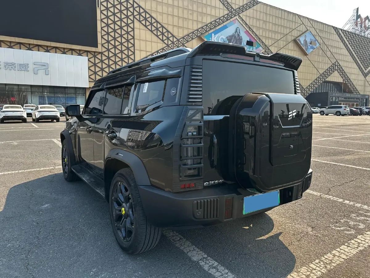 2024 Jetour ShanHai TravellerC-DM 1.5T 156HP L4 3DHT PHEV 43.24KWH,autocango,china used car exporter,china ev exporter,chinese used car exporter,chinese used ev exporter