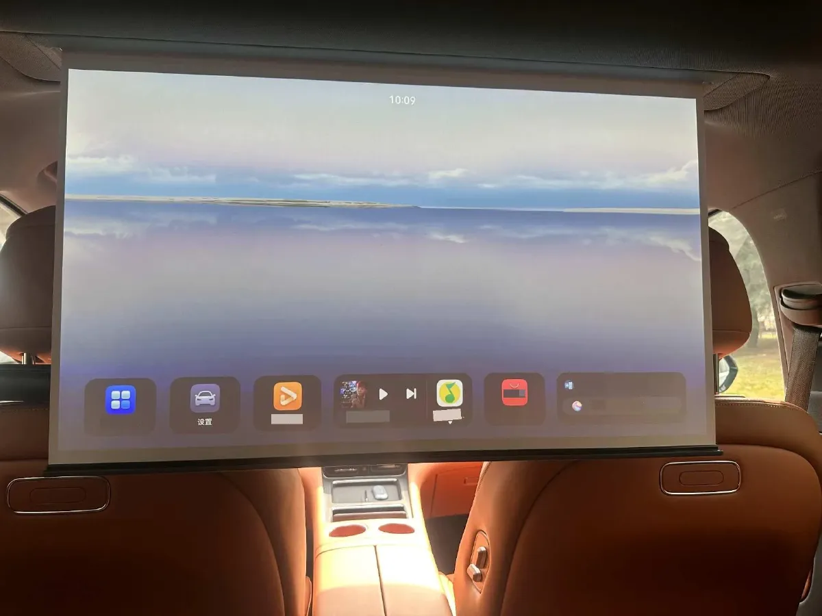 2025 AITO AITO M8 REEV 160HP REEV 53.4KWH,autocango,china used car exporter,china ev exporter,chinese used car exporter,chinese used ev exporter