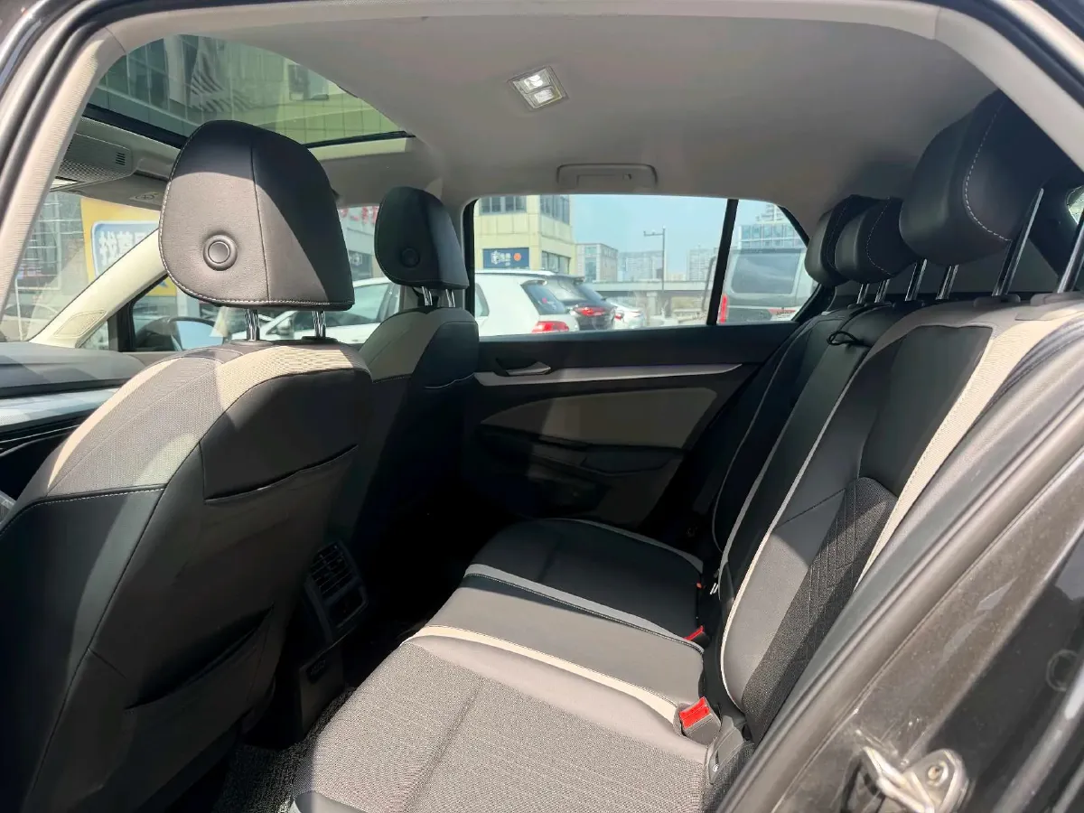 2021 Volkswagen Golf 1.4T 150HP L4 7DCT,autocango,china used car exporter,china ev exporter,chinese used car exporter,chinese used ev exporter