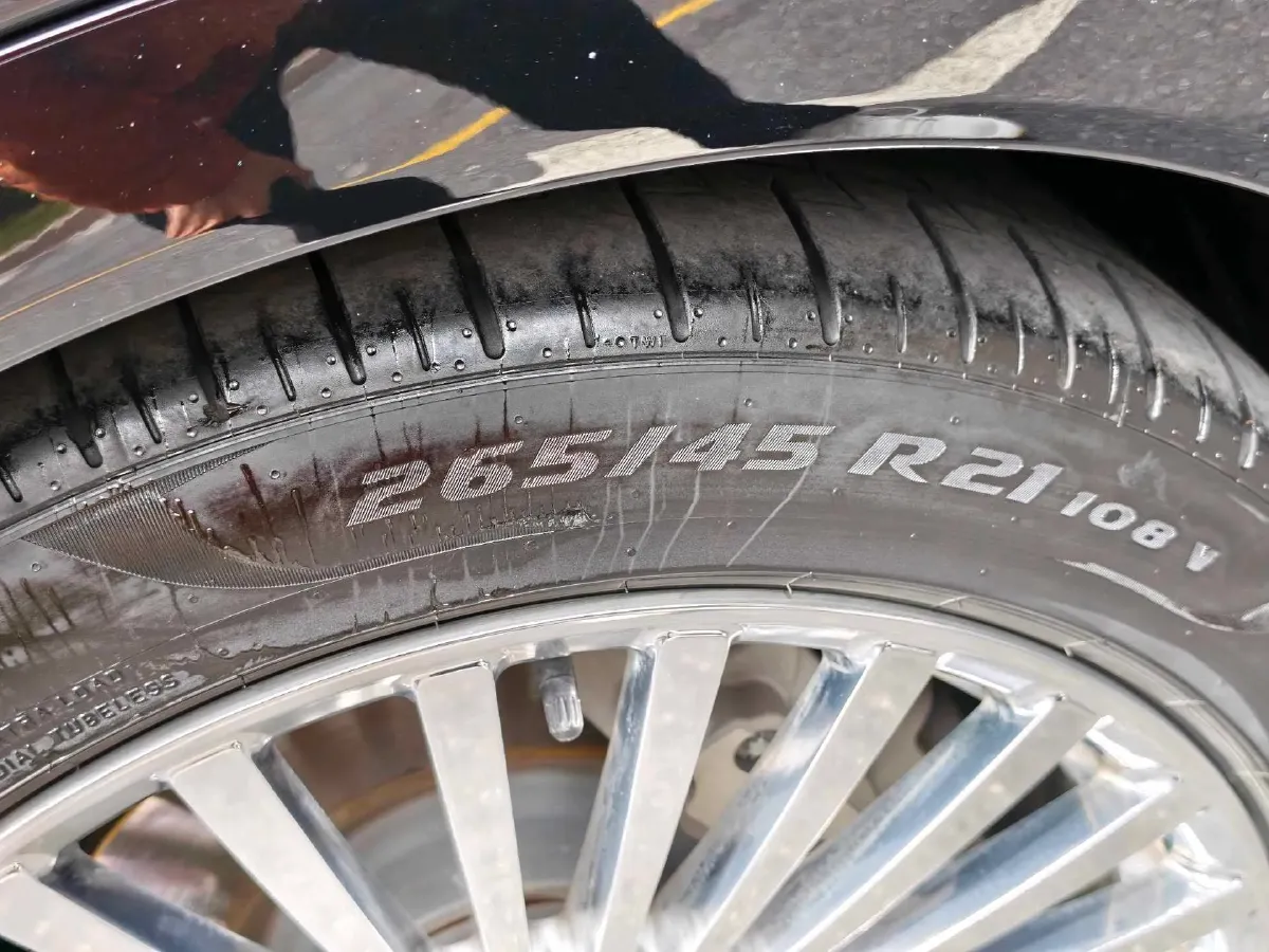 2024 AITO AITO M9 1.5T 152HP L4 REEV 52KWH,autocango,china used car exporter,china ev exporter,chinese used car exporter,chinese used ev exporter