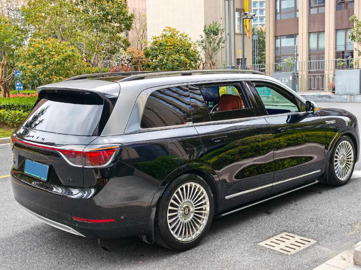 2024 AITO AITO M9 1.5T 152HP L4 REEV 52KWH,autocango,china used car exporter,china ev exporter,chinese used car exporter,chinese used ev exporter