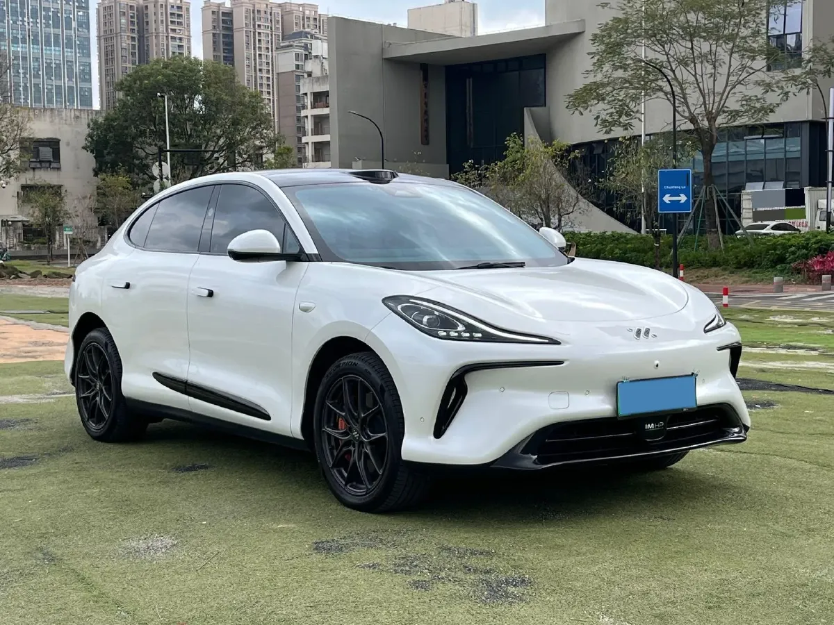 2023 IM LS6 BEV 71KWH,autocango,china used car exporter,china ev exporter,chinese used car exporter,chinese used ev exporter
