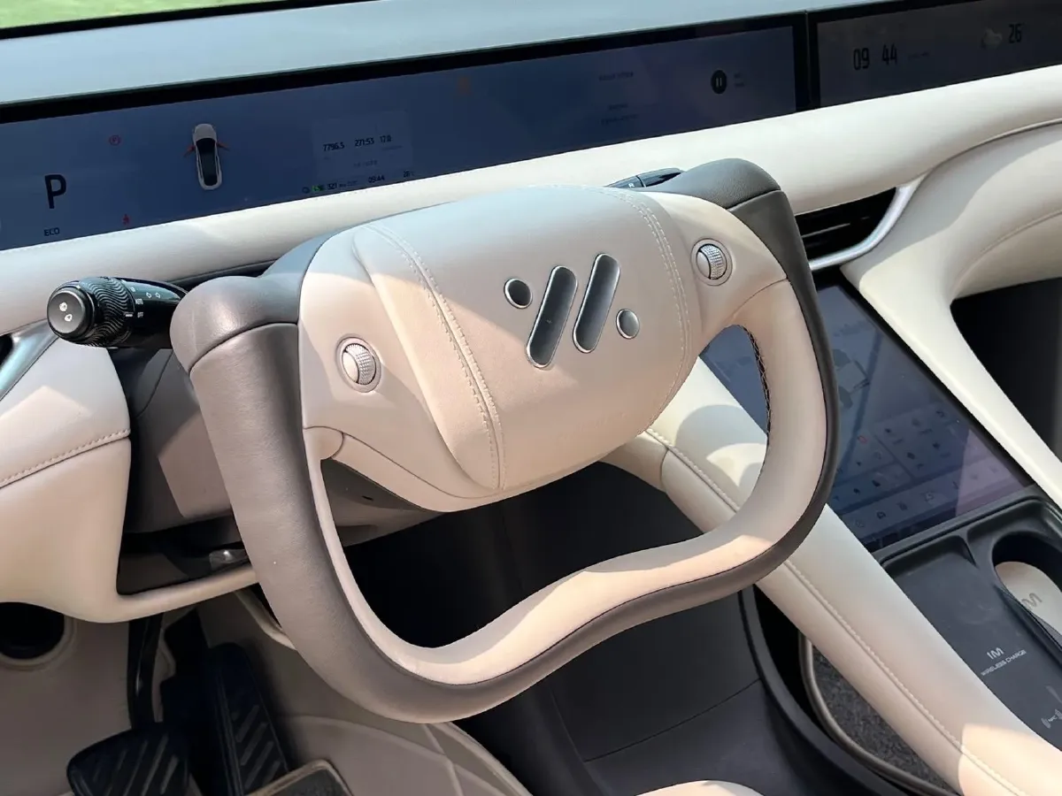 2023 IM LS6 BEV 71KWH,autocango,china used car exporter,china ev exporter,chinese used car exporter,chinese used ev exporter