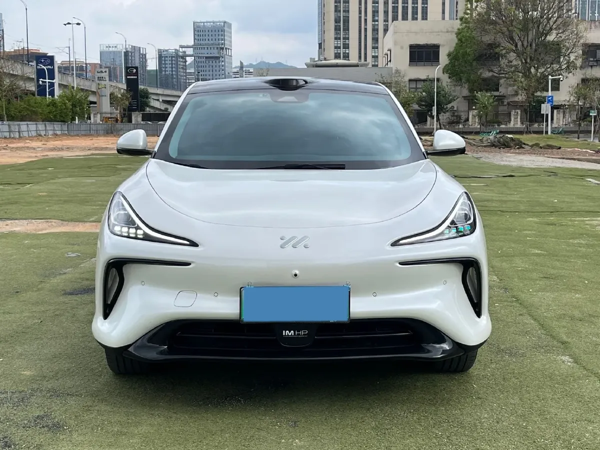 2023 IM LS6 BEV 71KWH,autocango,china used car exporter,china ev exporter,chinese used car exporter,chinese used ev exporter