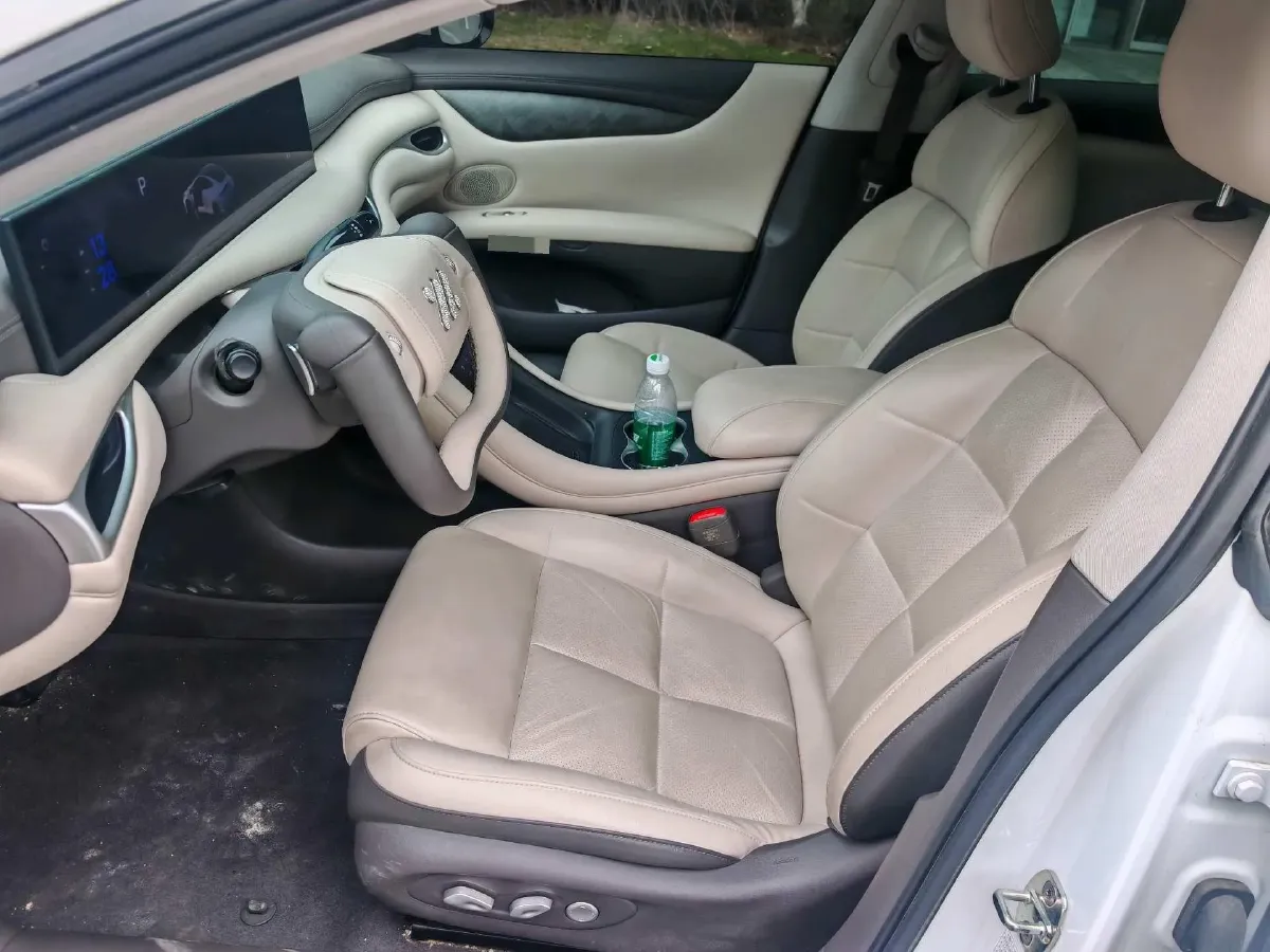 2025 IM L6 BEV,autocango,china used car exporter,china ev exporter,chinese used car exporter,chinese used ev exporter