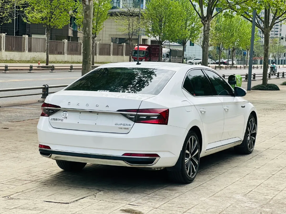 2019 Honda CR-V 2.0L 146HP L4 E-CVT Hybrid,autocango,china used car exporter,china ev exporter,chinese used car exporter,chinese used ev exporter