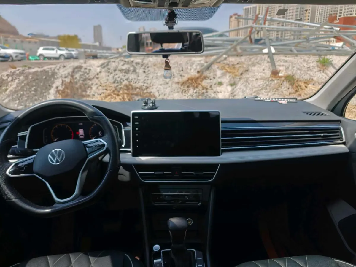 2023 Volkswagen Tiguan L 1.5T 160HP L4 7DCT,autocango,china used car exporter,china ev exporter,chinese used car exporter,chinese used ev exporter
