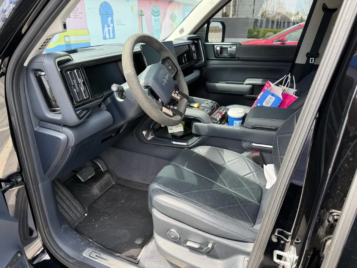 2023 FangChengBao Bao 5 1.5T 194HP L4 E-CVT PHEV 31.8KWH,autocango,china used car exporter,china ev exporter,chinese used car exporter,chinese used ev exporter