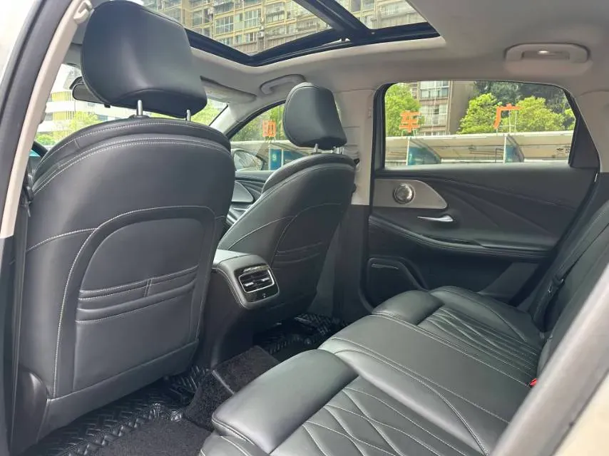 2022 Chery Arrizo 8 1.6T 197HP L4 7DCT,autocango,china used car exporter,china ev exporter,chinese used car exporter,chinese used ev exporter