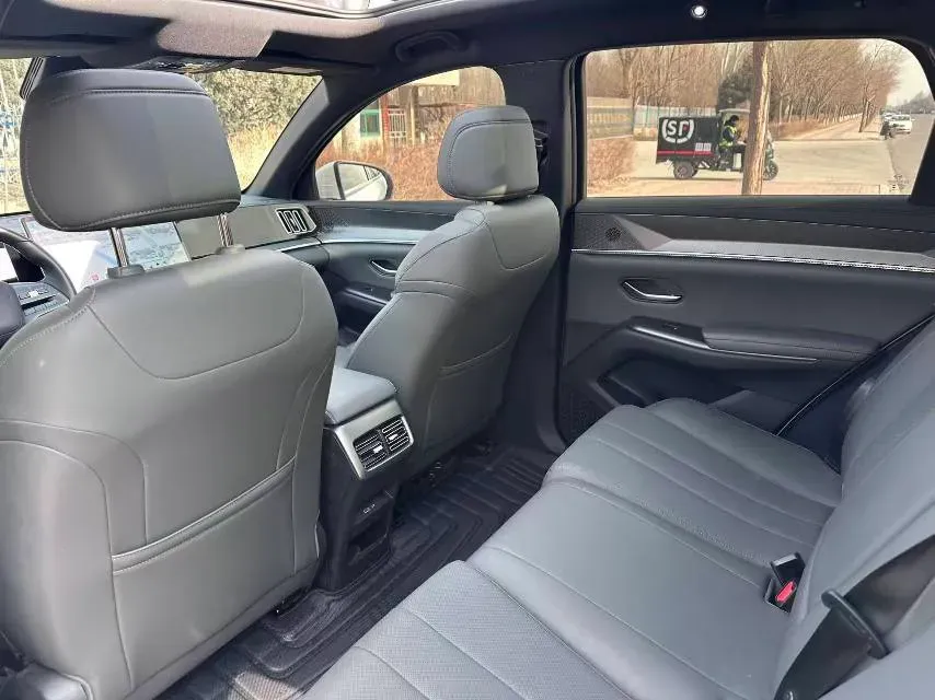 2025 BYD Song Pro 1.5L 101HP L4 E-CVT PHEV 18.3KWH,autocango,china used car exporter,china ev exporter,chinese used car exporter,chinese used ev exporter