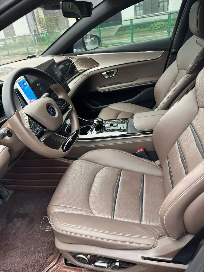 2020 WEY VV7 2.0T 227HP L4 7DCT PHEV,autocango,china used car exporter,china ev exporter,chinese used car exporter,chinese used ev exporter