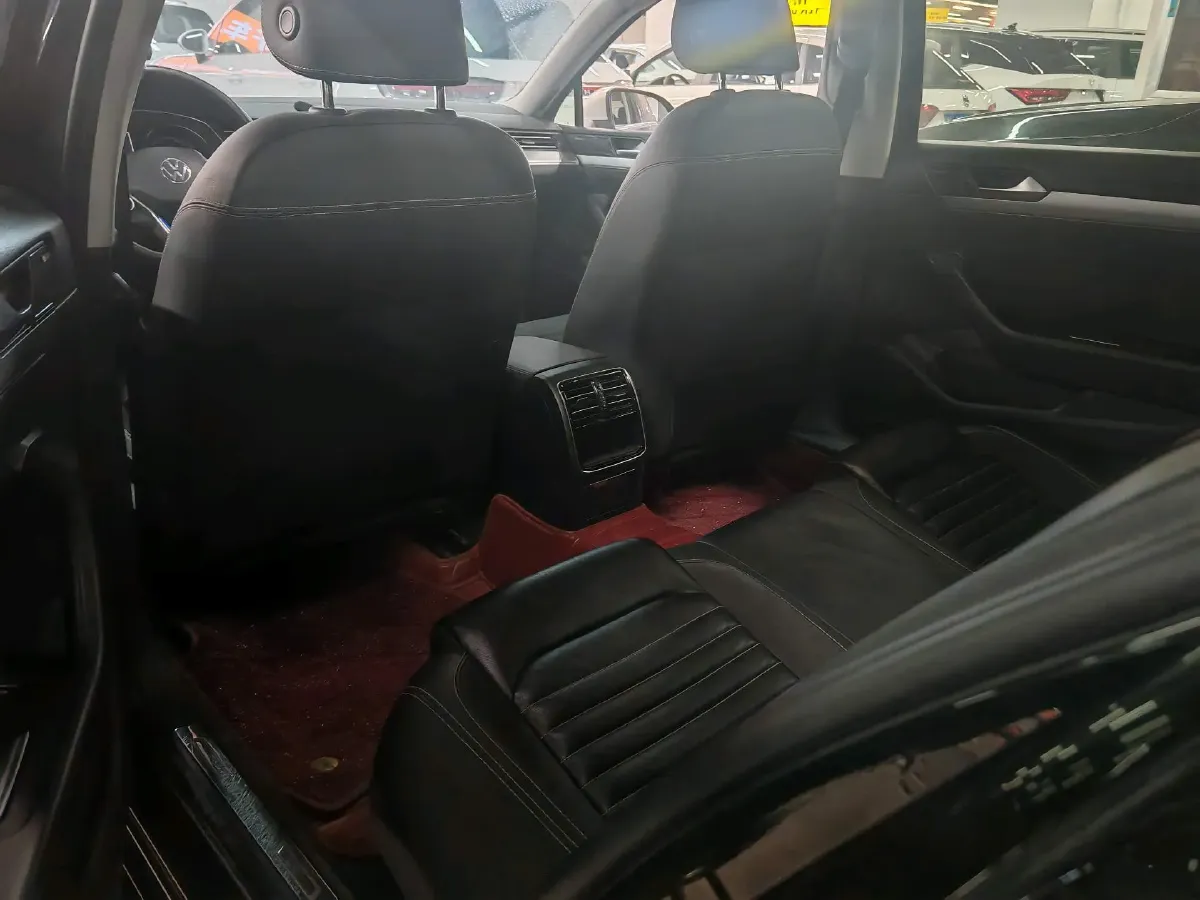 2020 Volkswagen Magotan 1.4T 150HP L4 7DCT,autocango,china used car exporter,china ev exporter,chinese used car exporter,chinese used ev exporter