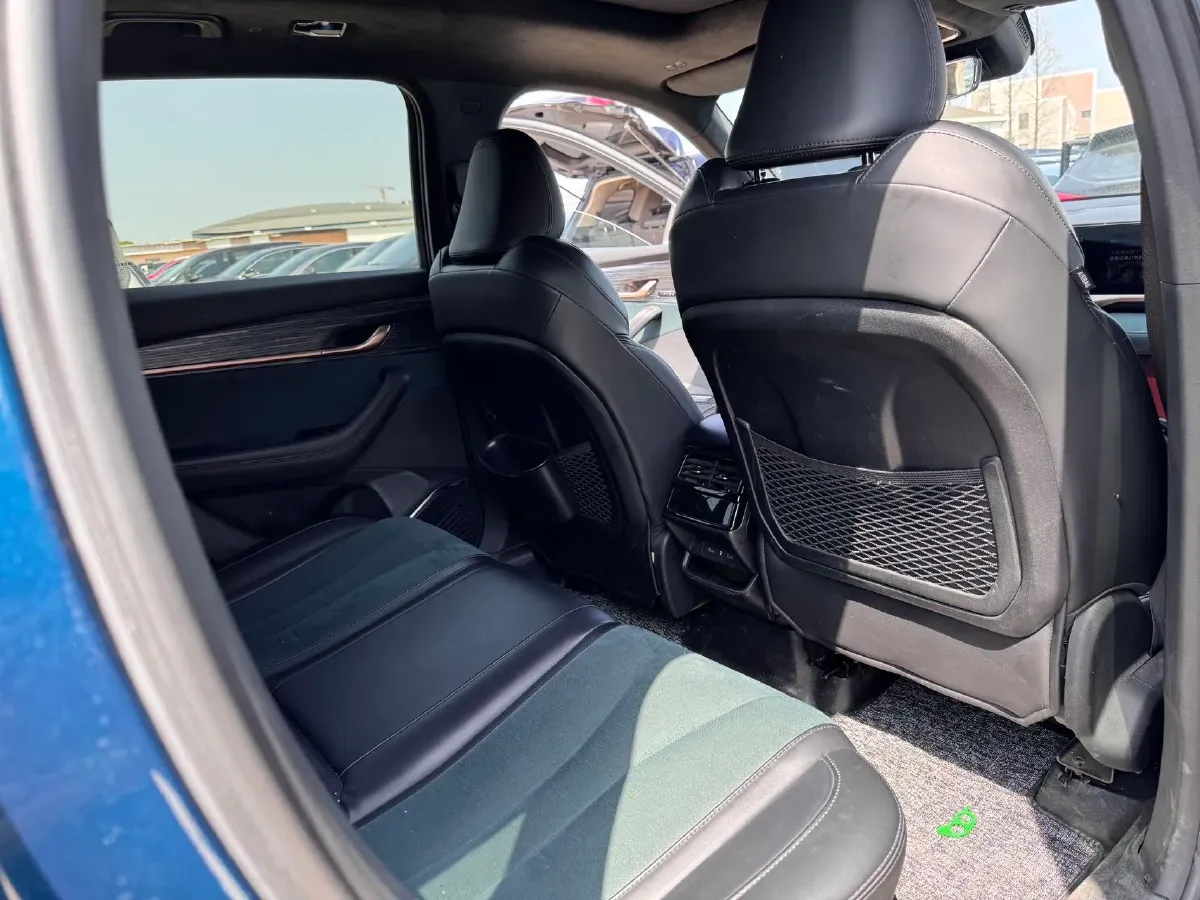 2021 Geely Monjaro 2.0T 218HP L4 7DCT,autocango,china used car exporter,china ev exporter,chinese used car exporter,chinese used ev exporter