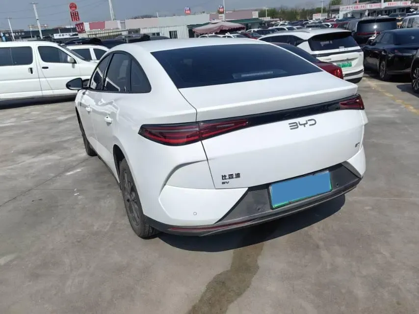 2025 BYD e7 BEV,autocango,china used car exporter,china ev exporter,chinese used car exporter,chinese used ev exporter