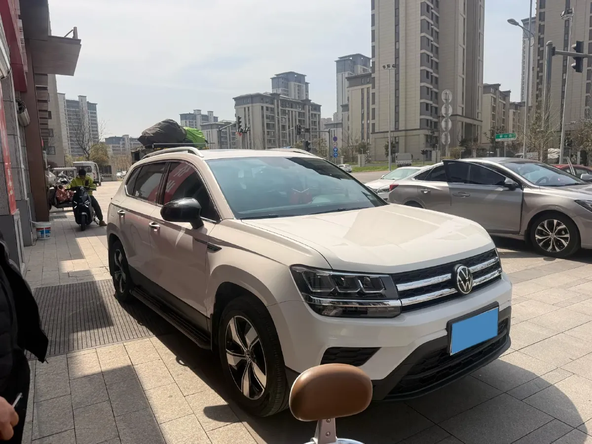 2022 Ford Transit 2.0T 202HP L4 6AT,autocango,china used car exporter,china ev exporter,chinese used car exporter,chinese used ev exporter