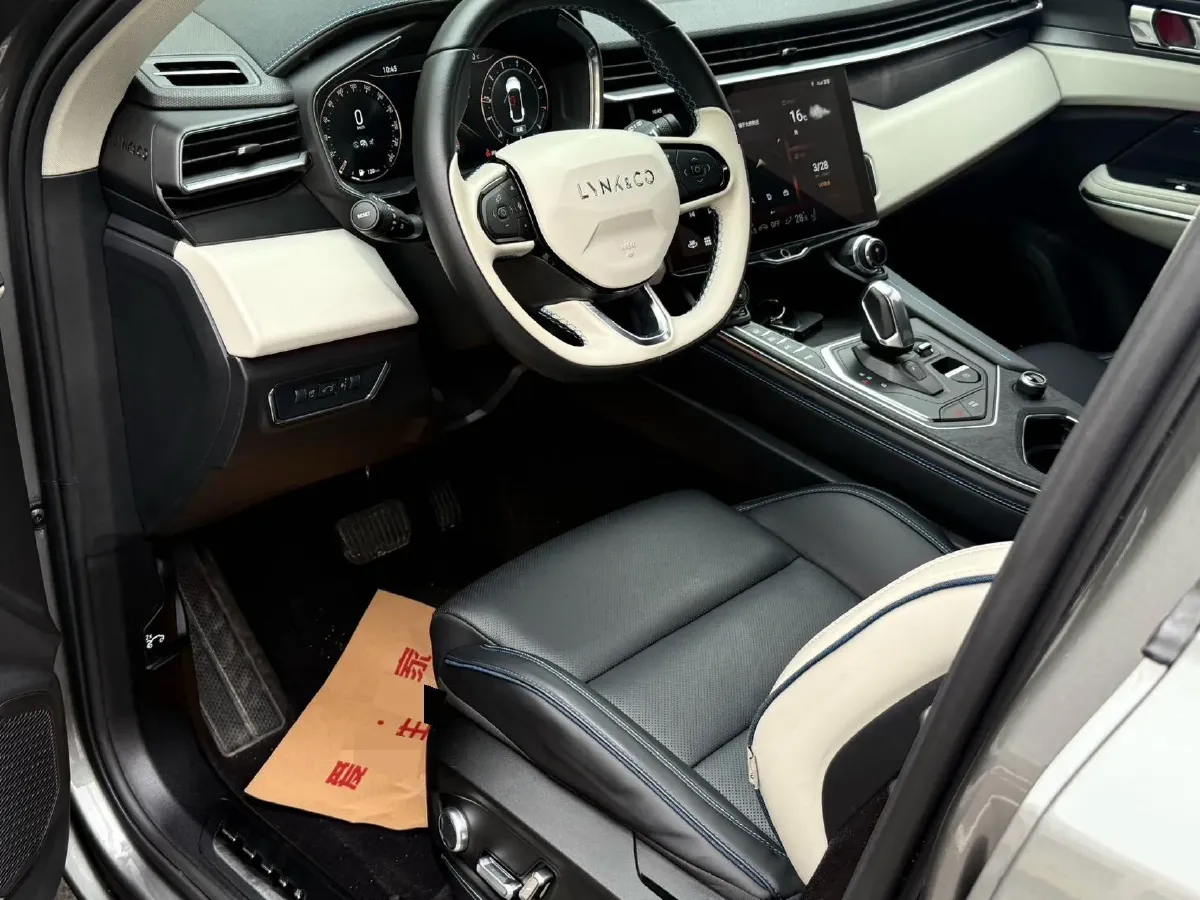 2021 LYNK&CO 01 2.0T 218HP L4 8AT,autocango,china used car exporter,china ev exporter,chinese used car exporter,chinese used ev exporter