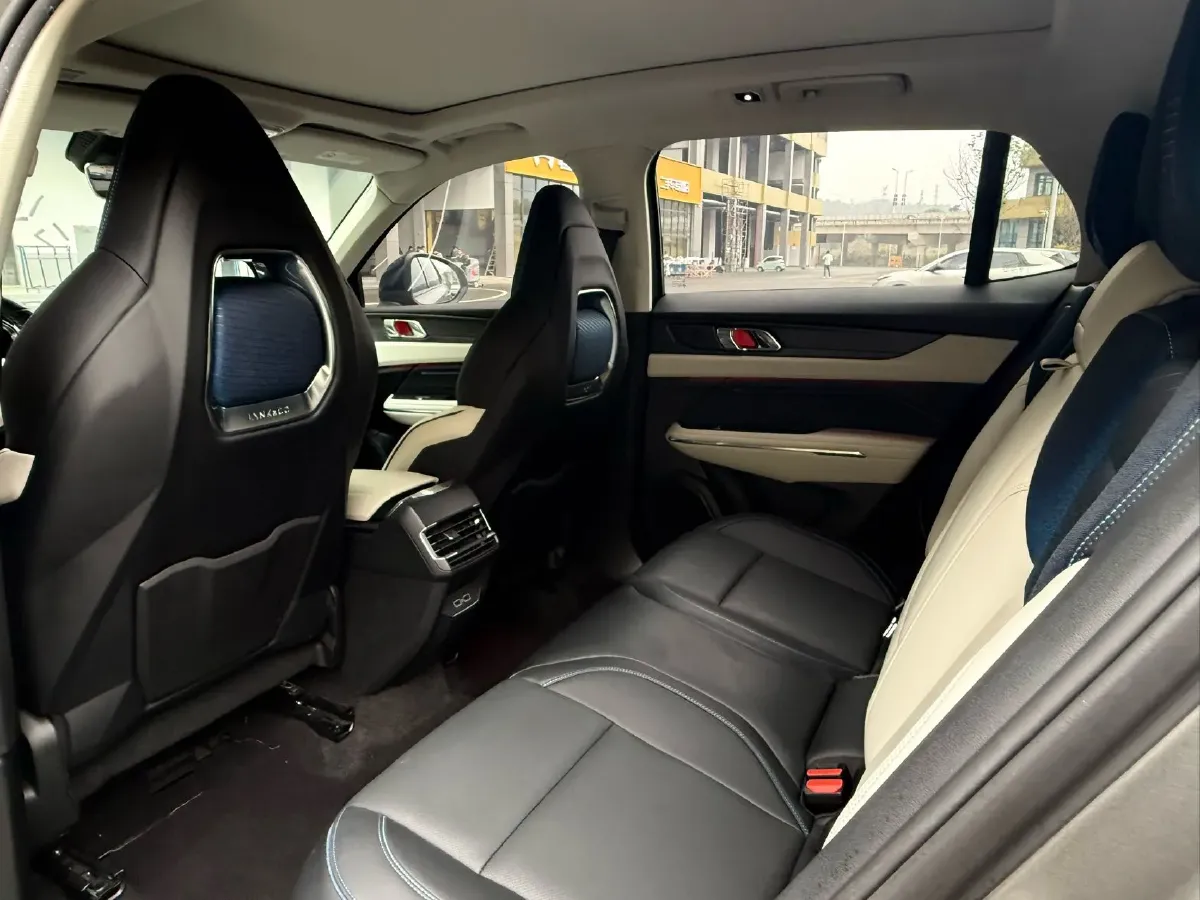 2021 LYNK&CO 01 2.0T 218HP L4 8AT,autocango,china used car exporter,china ev exporter,chinese used car exporter,chinese used ev exporter