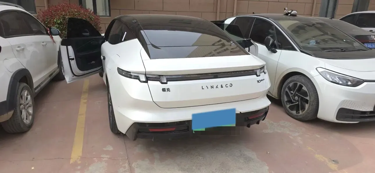 2025 LYNK&CO 10 EM-P 1.5T 163HP L4 3DHT PHEV,autocango,china used car exporter,china ev exporter,chinese used car exporter,chinese used ev exporter