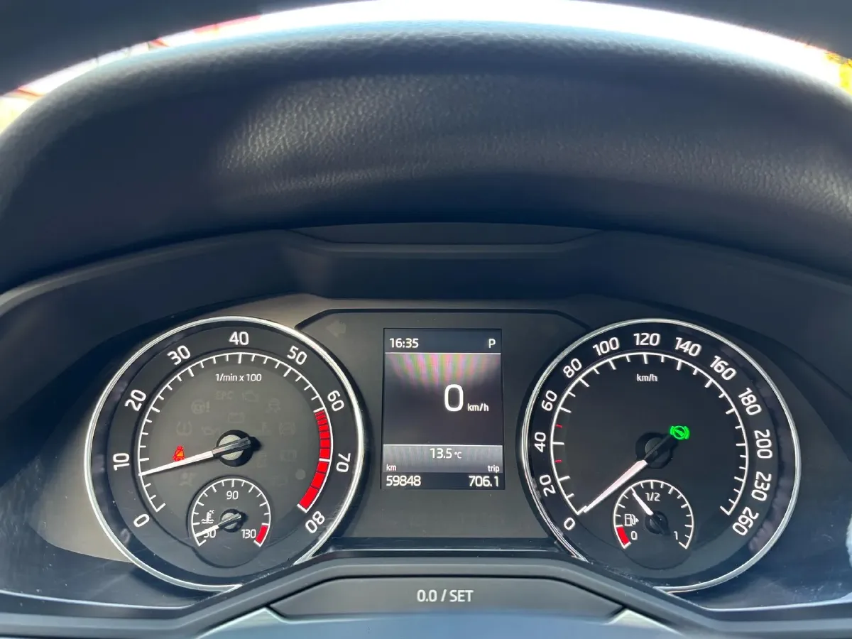 2016 Skoda Superb 1.4T 150HP L4 7DCT,autocango,china used car exporter,china ev exporter,chinese used car exporter,chinese used ev exporter