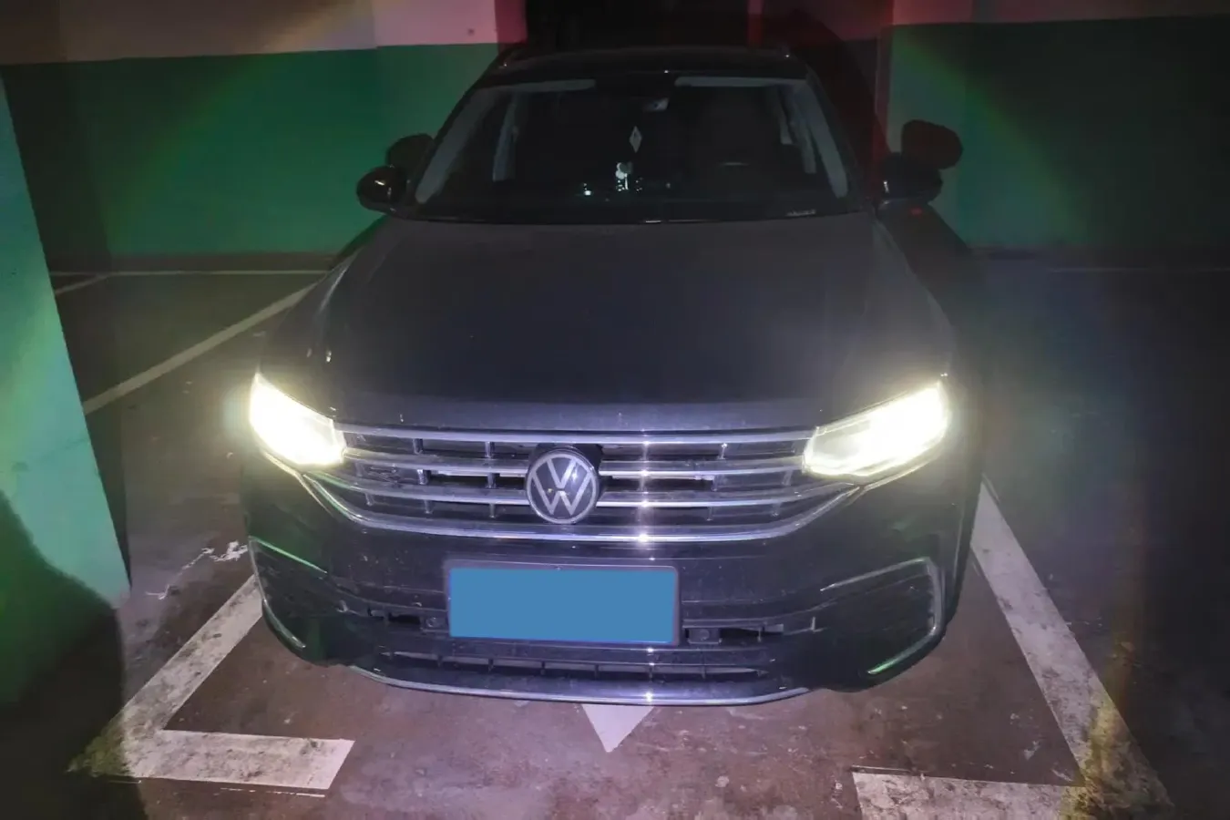 2025 Volkswagen Tiguan L 2.0T 186HP L4 7DCT,autocango,china used car exporter,china ev exporter,chinese used car exporter,chinese used ev exporter
