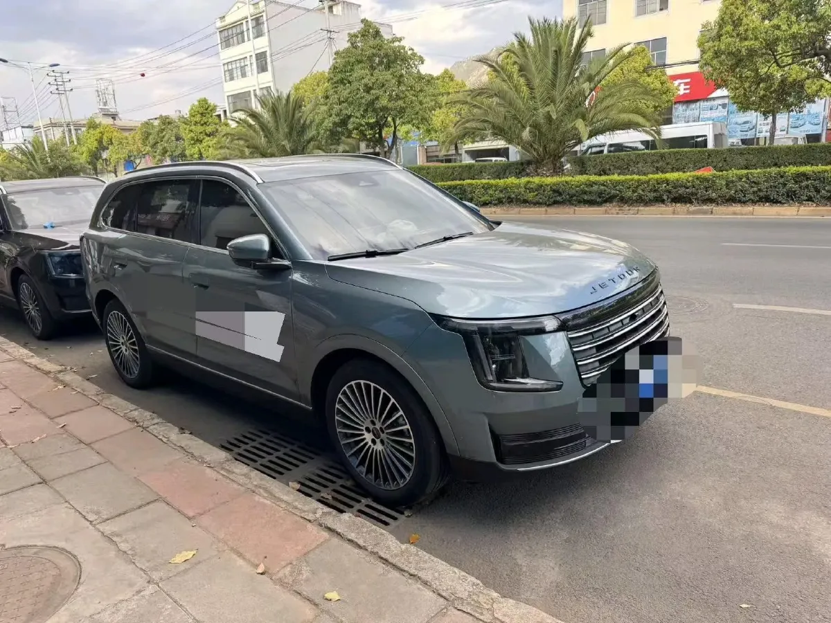 2025 Jetour X70 Plus 1.5T 156HP L4 CVT,autocango,china used car exporter,china ev exporter,chinese used car exporter,chinese used ev exporter
