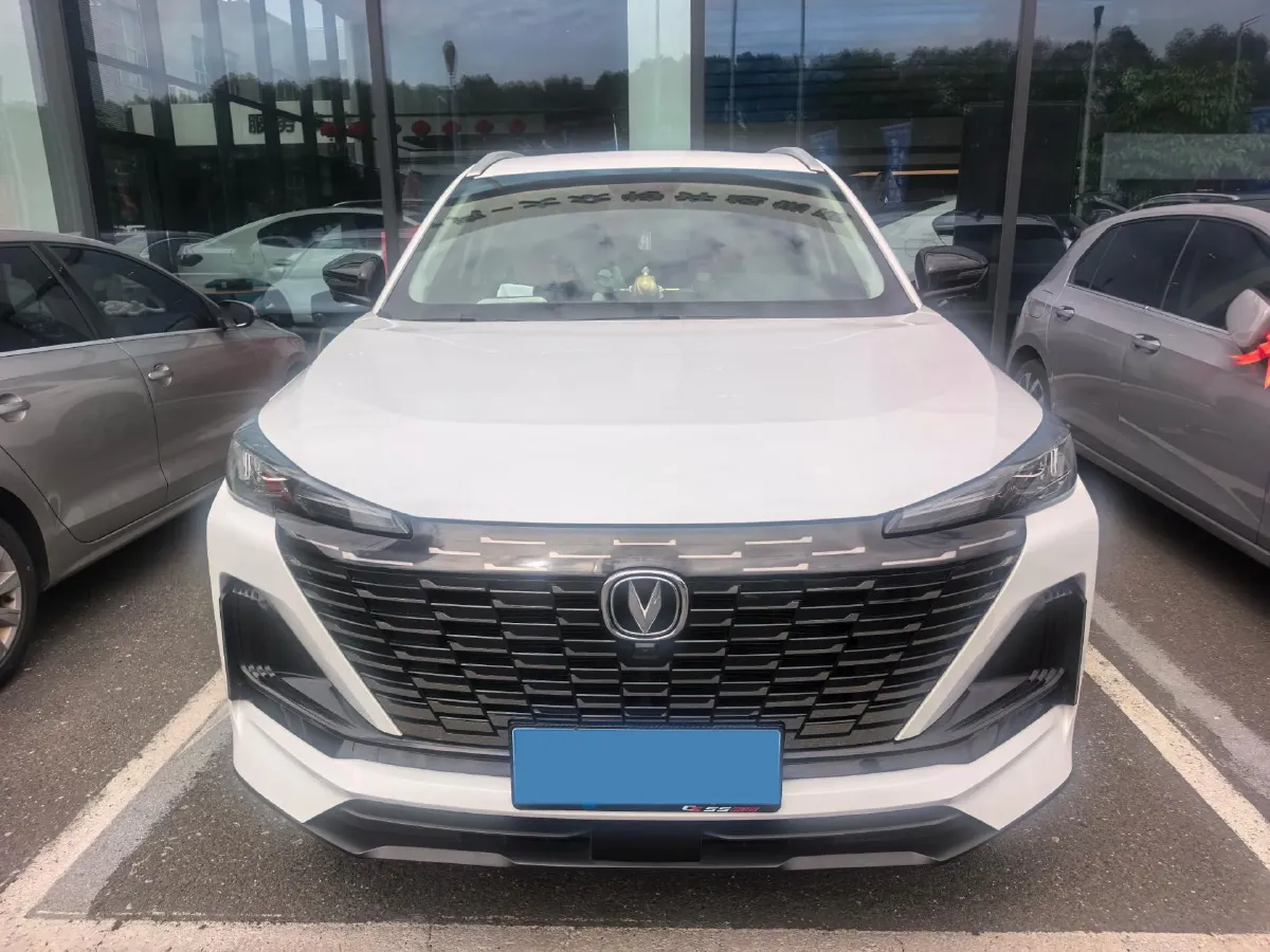 2022 ChangAn Oshan X7 Plus 1.5T 188HP L4 7DCT,autocango,china used car exporter,china ev exporter,chinese used car exporter,chinese used ev exporter
