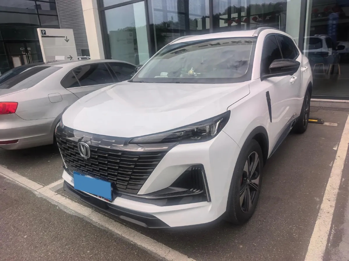 2022 ChangAn Oshan X7 Plus 1.5T 188HP L4 7DCT,autocango,china used car exporter,china ev exporter,chinese used car exporter,chinese used ev exporter