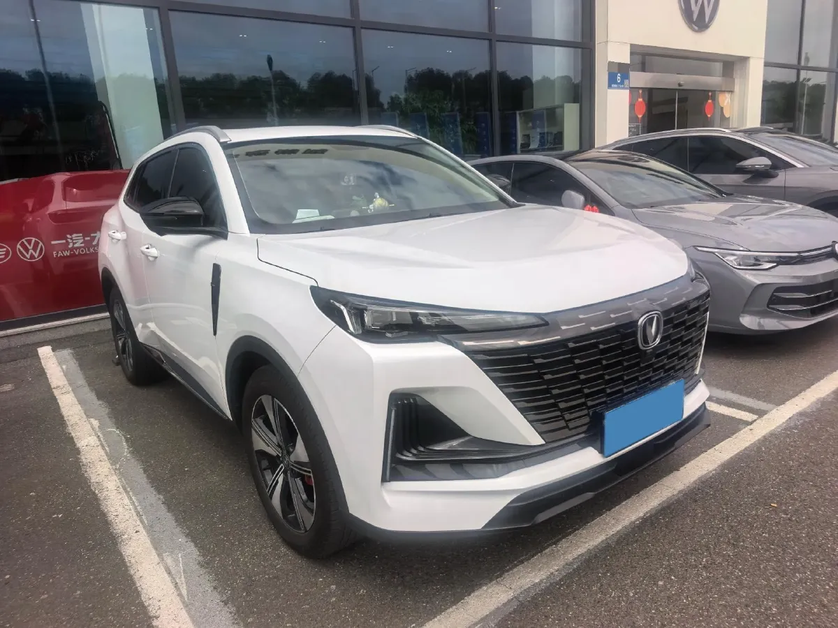 2022 ChangAn Oshan X7 Plus 1.5T 188HP L4 7DCT,autocango,china used car exporter,china ev exporter,chinese used car exporter,chinese used ev exporter