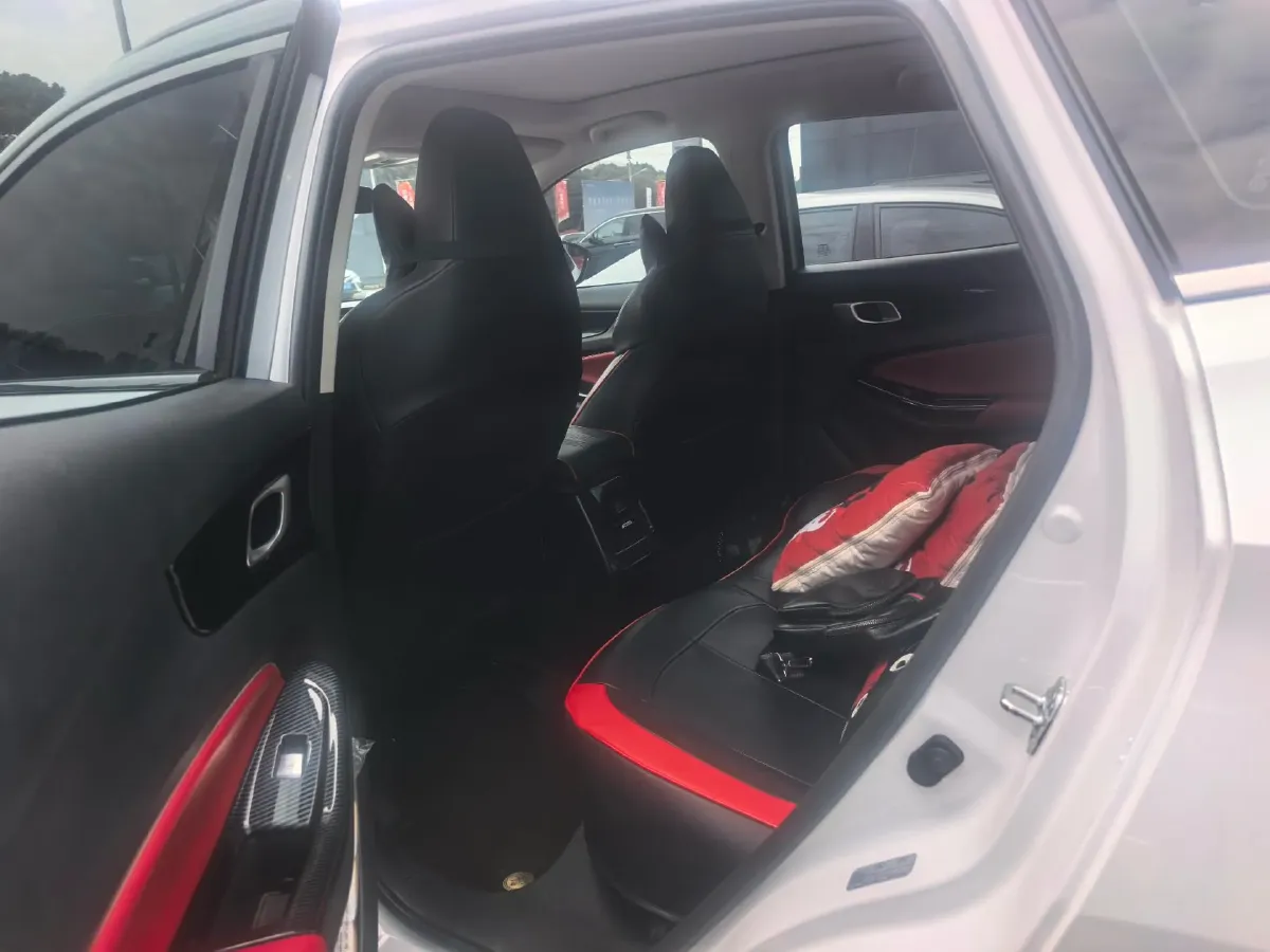 2022 ChangAn Oshan X7 Plus 1.5T 188HP L4 7DCT,autocango,china used car exporter,china ev exporter,chinese used car exporter,chinese used ev exporter