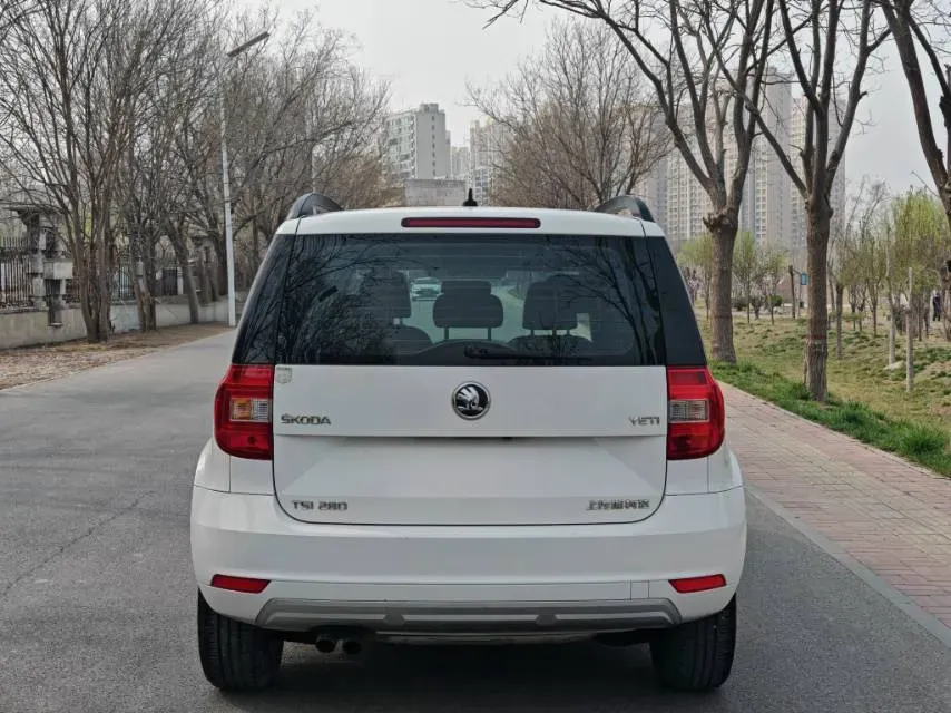 2017 Skoda Yeti 1.4T 150HP L4 7DCT,autocango,china used car exporter,china ev exporter,chinese used car exporter,chinese used ev exporter